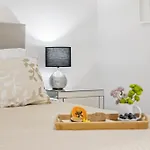 White House Premium *
