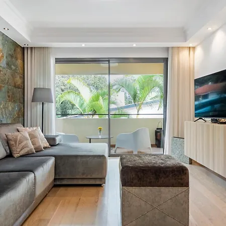 White House Premium * Funchal (Madeira)