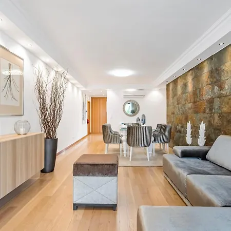 Daire White House Premium Funchal