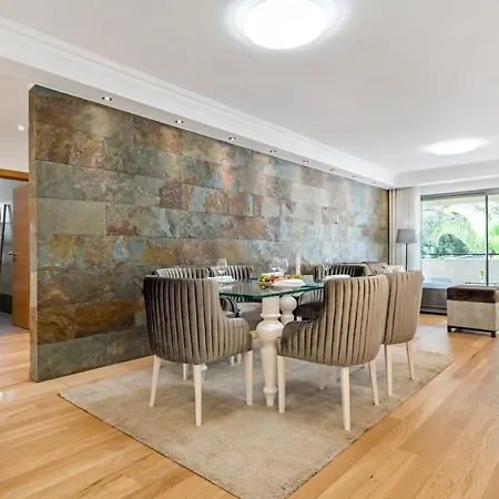 White House Premium - Located In A Prestigious Area Apartment