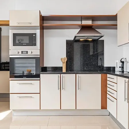 White House Premium Funchal