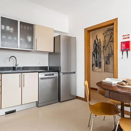White House Premium - Located In A Prestigious Area