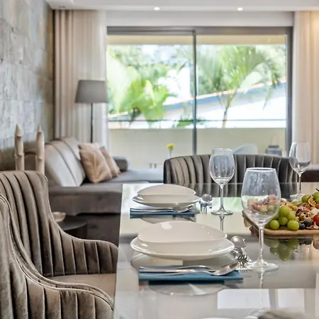 White House Premium Funchal