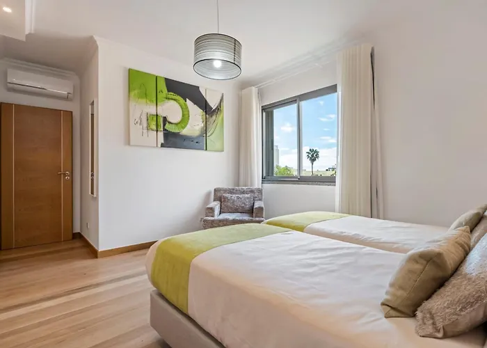 White House Premium Funchal (Madeira)