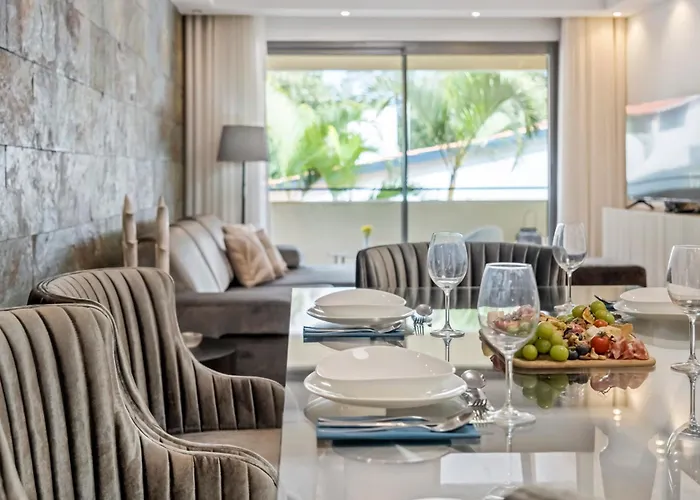 White House Premium Funchal (Madeira)