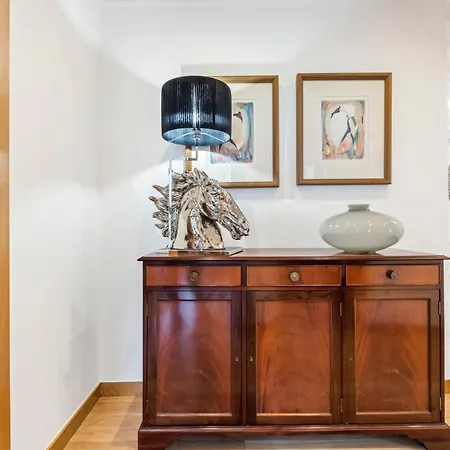 White House Premium Apartman